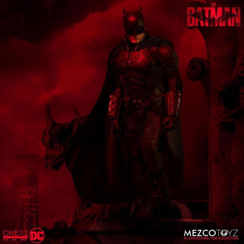 The Batman 1/12 The Batman MEZCO TOYZ
