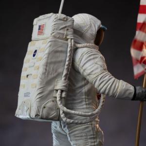 Nasa Art Scale 1/10 Apollo 11 Astronaut Iron Studios