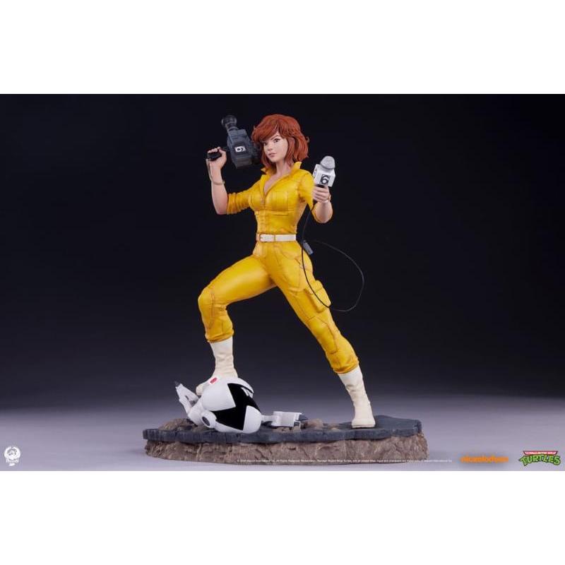 Teenage Mutant Ninja Turtles Premier Series 1/4 April O'Neil Premium Collectibles Studio (PCS)