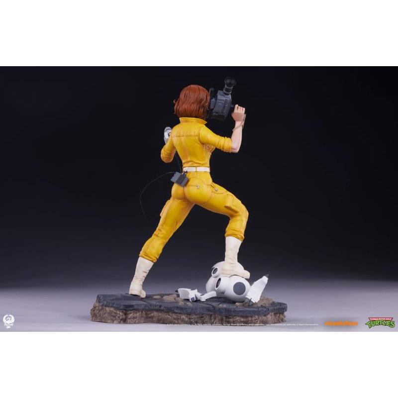 Teenage Mutant Ninja Turtles Premier Series 1/4 April O'Neil Premium Collectibles Studio (PCS)
