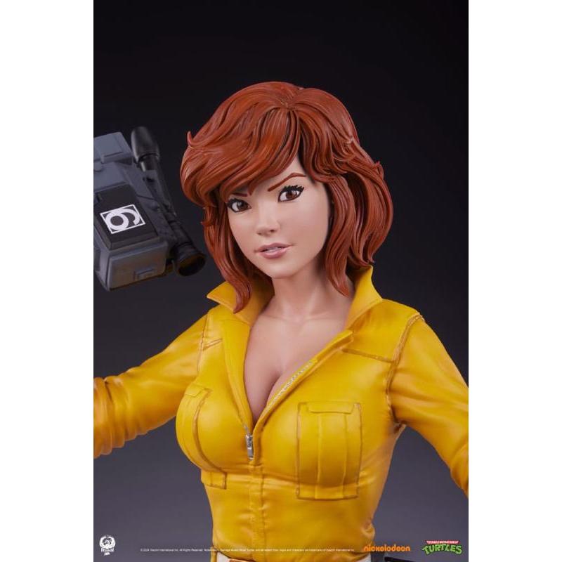 Teenage Mutant Ninja Turtles Premier Series 1/4 April O'Neil Premium Collectibles Studio (PCS)