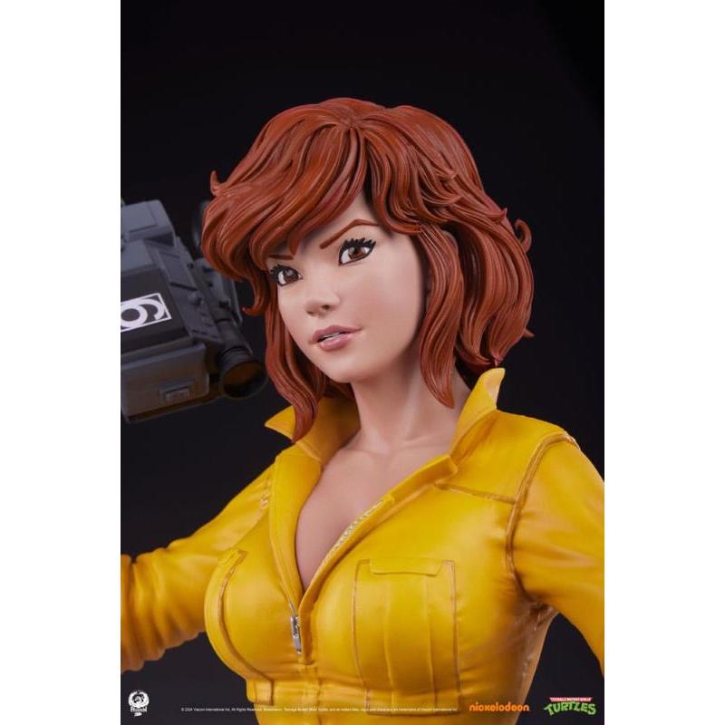Teenage Mutant Ninja Turtles Premier Series 1/4 April O'Neil Premium Collectibles Studio (PCS)