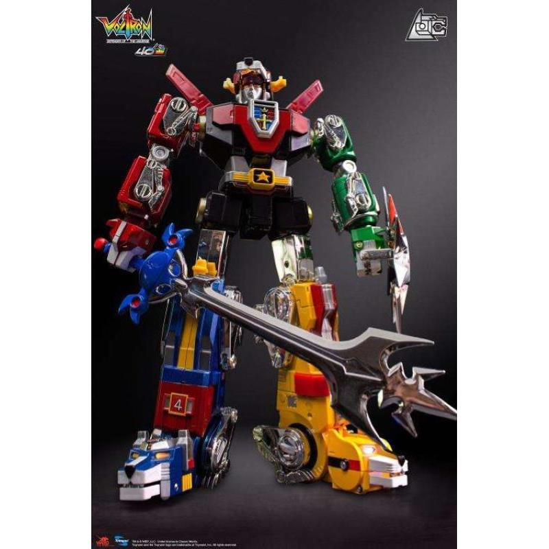Voltron: Defender Of The Universe 40th Anniversary Collector Set Toynami