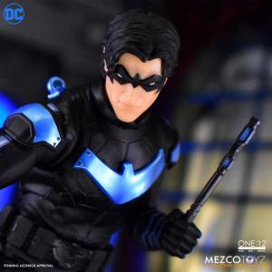 DC Comics One:12 Collective 1/12 Nightwing Mezco Toyz