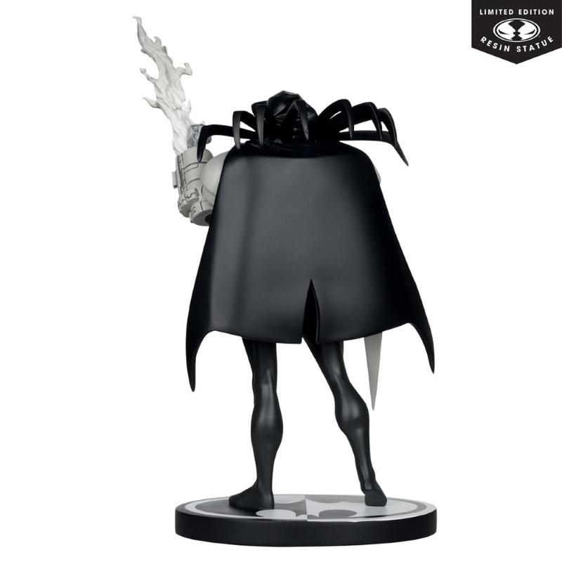 DC Direct Batman: Black & White 1/10 Azrael by Joe Quesada McFarlane TOYS