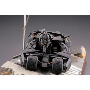 Batman Begins Legacy of Revoltech Diorama Batmobile Tumbler in Gotham City Kaiyodo