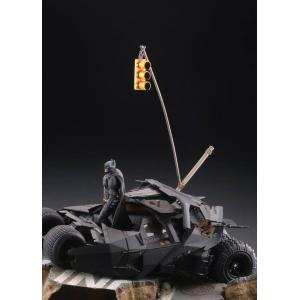 Batman Begins Legacy of Revoltech Diorama Batmobile Tumbler in Gotham City Kaiyodo