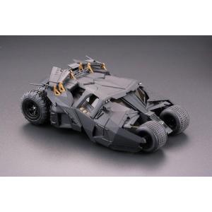 Batman Begins Legacy of Revoltech Diorama Batmobile Tumbler in Gotham City Kaiyodo
