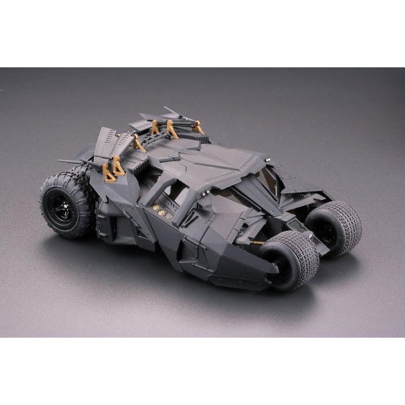 Batman Begins Legacy of Revoltech Diorama Batmobile Tumbler in Gotham City Kaiyodo