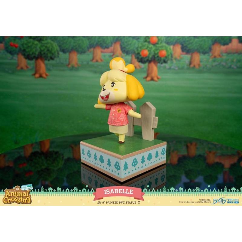 Animal Crossing: New Horizons Isabelle First 4 Figures (F4F)