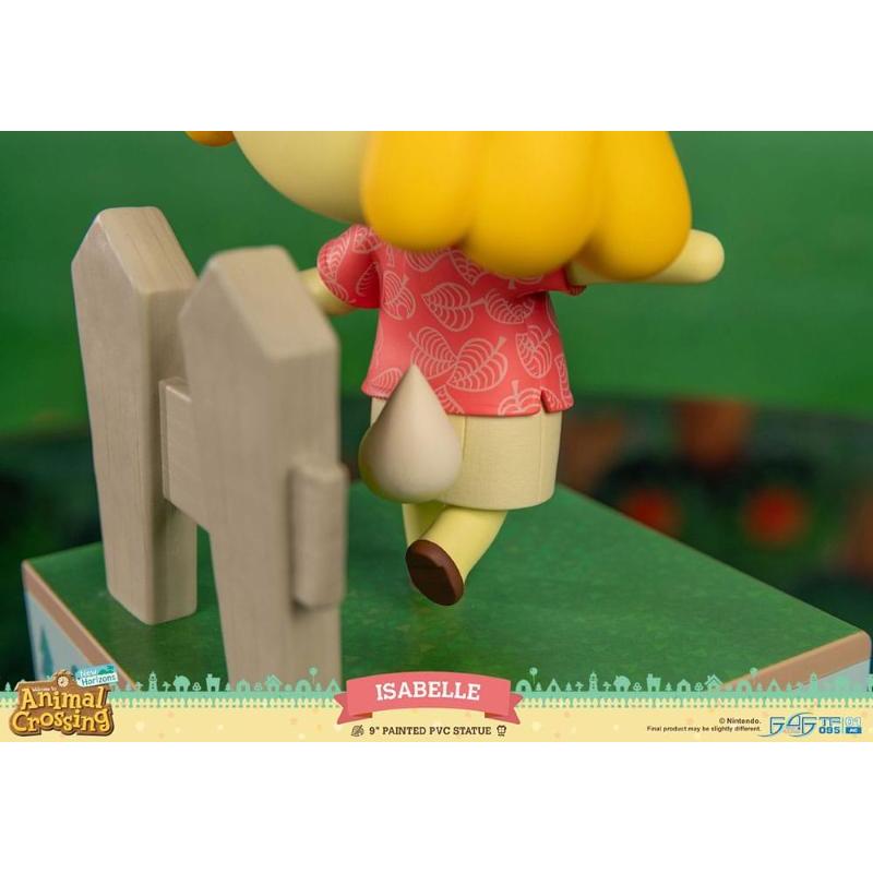 Animal Crossing: New Horizons Isabelle First 4 Figures (F4F)