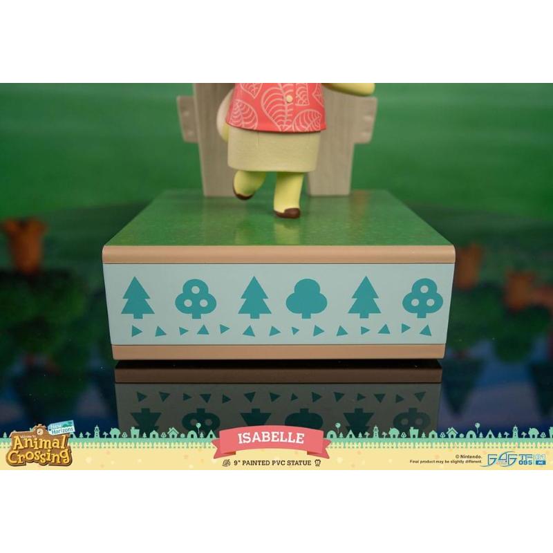 Animal Crossing: New Horizons Isabelle First 4 Figures (F4F)