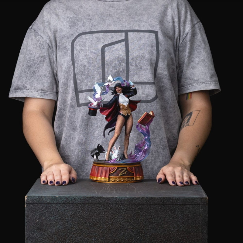DC Comics - Zatanna Art Scale 1/10 Iron Studios