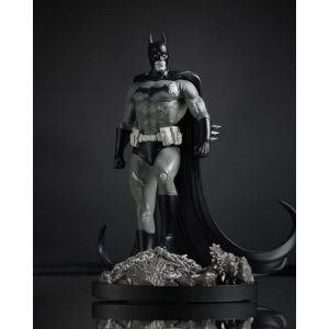 DC Comics - Batman Black & White 1/10 Statua by Bjorn Barends 19 cm McFarlane