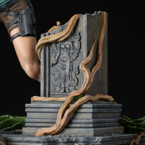 Tomb Raider - Statua Lara Croft 24 cm Dark Horse