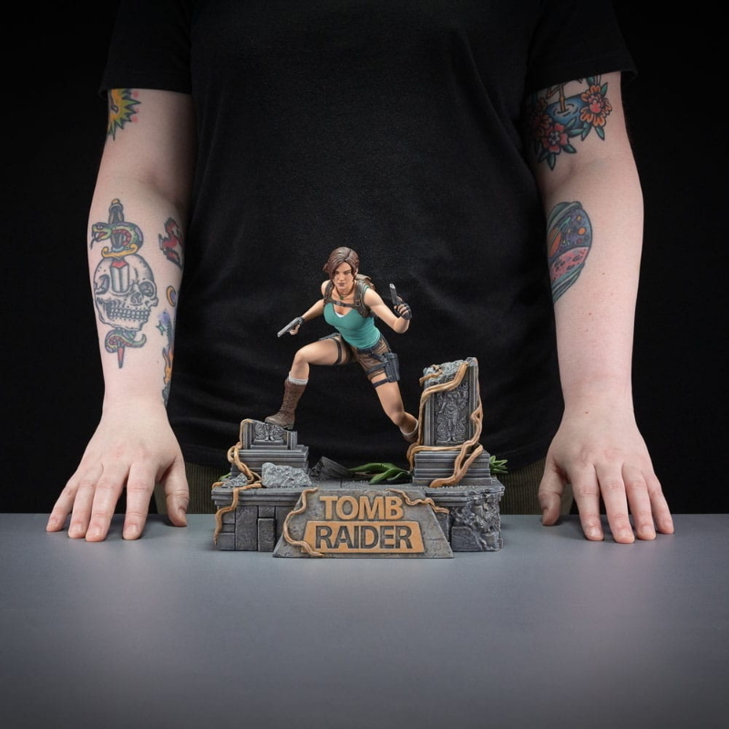 Tomb Raider - Statua Lara Croft 24 cm Dark Horse