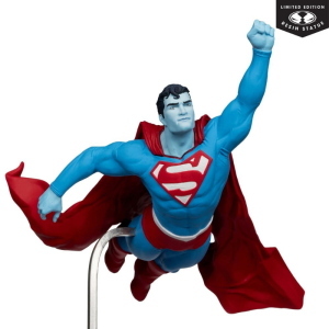 DC Comics - Red & Blue by Lee Bermejo DC Direct Superman McFarlane Toys