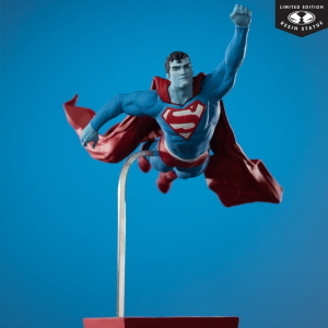 DC Comics - Red & Blue by Lee Bermejo DC Direct Superman McFarlane Toys