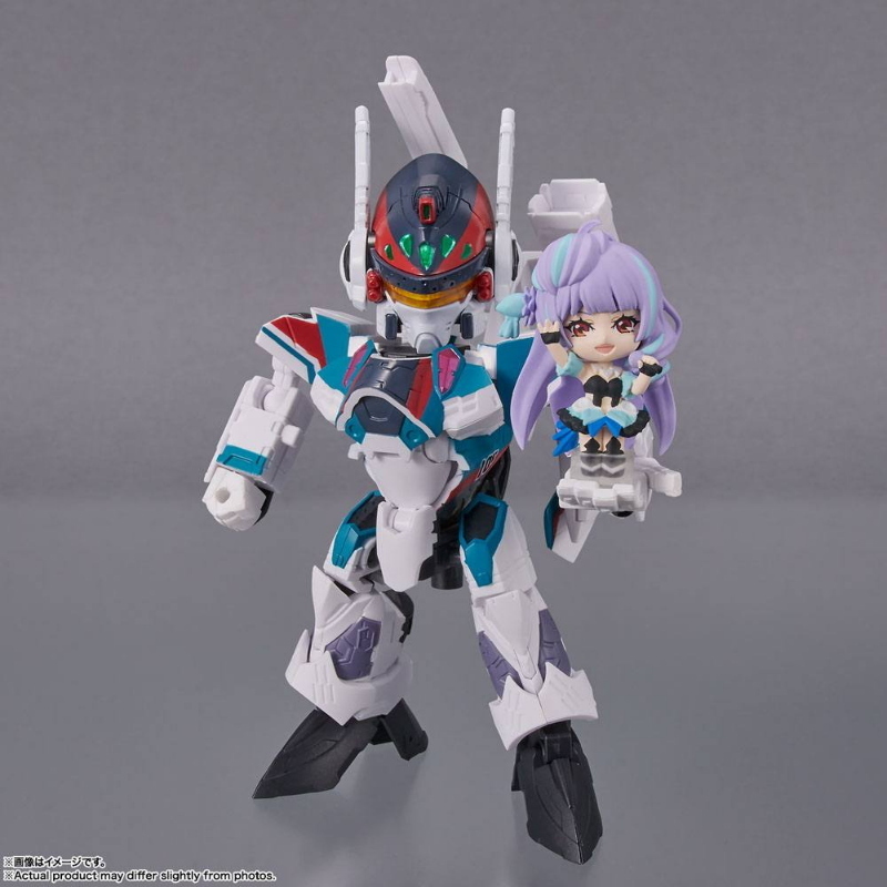 Macross Delta - VF-31 Siegfried & Mikumo Guynemer Tiny Session Bandai