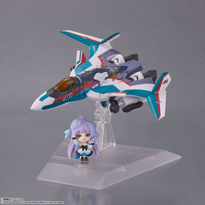 Macross Delta - VF-31 Siegfried & Mikumo Guynemer Tiny Session Bandai