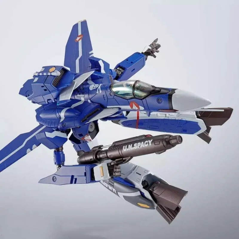 Macross Zero - Roy Focker Genius Blue VF-0S Phoenix Hi-Metal R Bandai