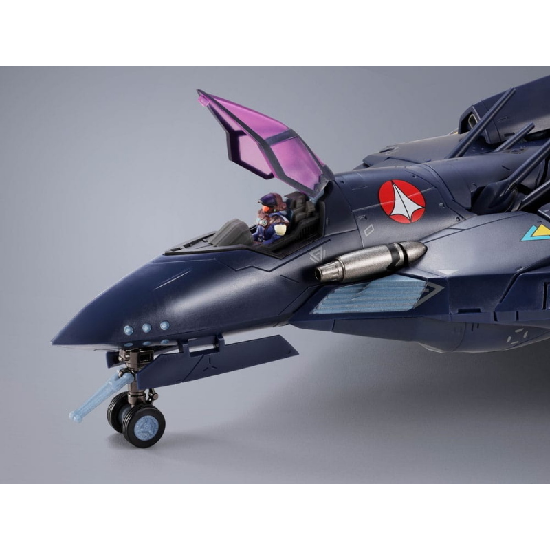 Macross - VF-17S Nightmare Gamlin DX Chogokin Bandai