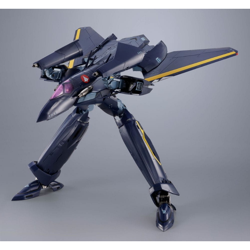 Macross - VF-17S Nightmare Gamlin DX Chogokin Bandai