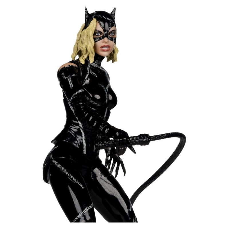 DC Comics - Batman Returns Battle Damage Catwoman DC Multiverse McFarlane