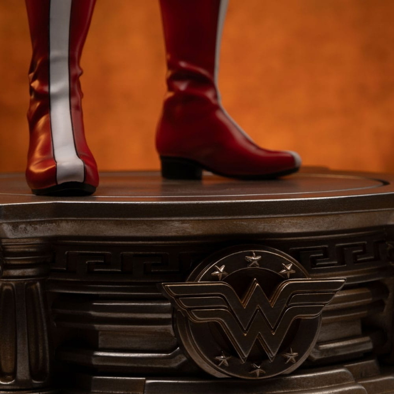 DC Comics - Trinity Legacy Replica 1/4 Statua Wonder Woman Alex Ross Iron Studios