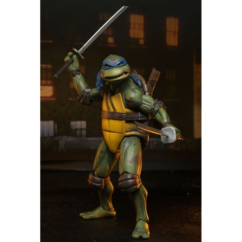 Teenage Mutant Ninja Turtles - 1990 Movie Action Figure 2-Pack Shredder vs Leonardo NECA