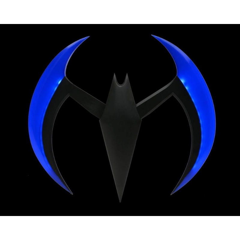 DC Comics - Batman Beyond Prop Replica 1/1 Batarang Blu LED NECA