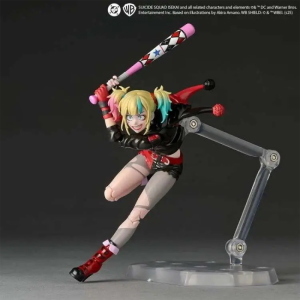 DC Comics - Suicide Squad Isekai Harley Quinn Revoltech Amazing Yamaguchi Kaiyodo