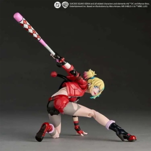 DC Comics - Suicide Squad Isekai Harley Quinn Revoltech Amazing Yamaguchi Kaiyodo
