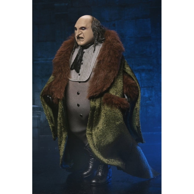 DC Comics - Batman Returns Penguin Clothed NECA