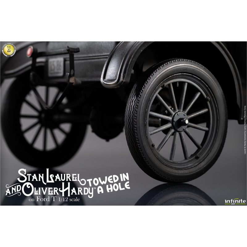 Laurel & Hardy - Towed in a Hole Ford Model T Limited Edition 1/12 Infinite Statue