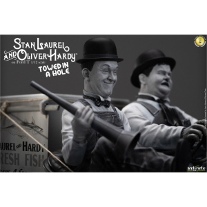 Laurel & Hardy - Towed in a Hole Ford Model T Limited Edition 1/12 Infinite Statue